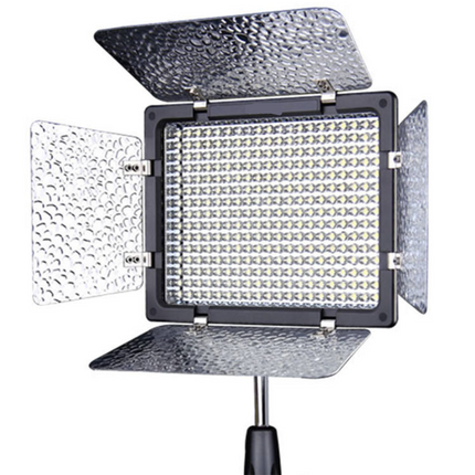 Portable RGB Bi-Color LED Video Light 18W 3200K–5600K with 2.4G Remote for Photography, Vlogging, and Streaming