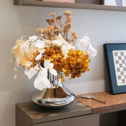 Modern Stainless Steel Vase with Mirror Finish for Home and Office Decoration