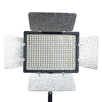 Portable RGB Bi-Color LED Video Light 18W 3200K–5600K with 2.4G Remote for Photography, Vlogging, and Streaming