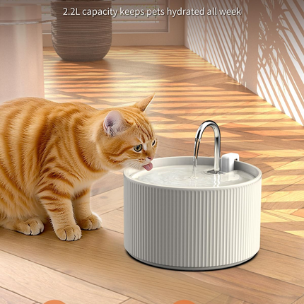 2.5L Ceramic Pet Water Fountain with Silent Adjustable Pump