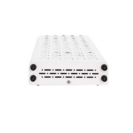 Portable 300W LED Red Light Relaxation Panel Adjustable Angle High Irradiance White