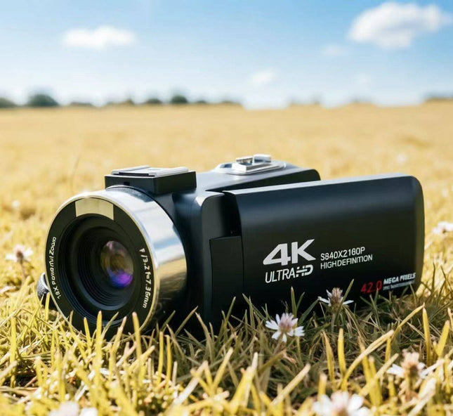 4K 42MP Digital Video Camera with 18x Zoom, Remote Control and 3.0 Inch Screen