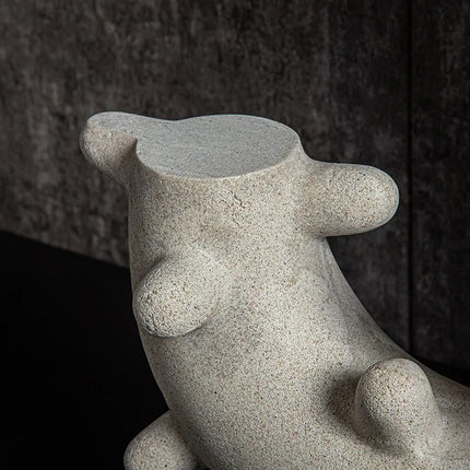 Resin Coastal Sea Cucumber Sculpture for Tabletop Ocean Décor