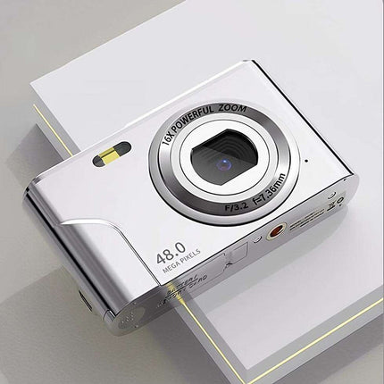 Portable Full HD Digital Camera with 2.4” IPS Screen and 48MP Image Capture