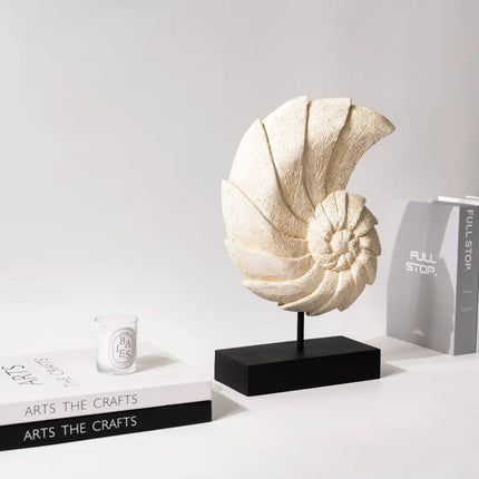 Elegant Coastal Conch Shell Decor Statue for Home & Outdoor Styling