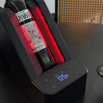 Portable Battery Wine Cooler Single Bottle Chiller with Adjustable Temperature Control