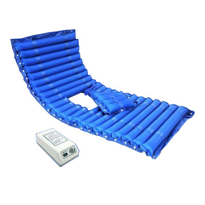 Medical-Grade Air Mattress for Bed Comfort – 30-Cell Pneumatic Design with Drain Hole & Air Pump