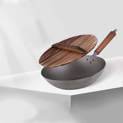 32cm Titanium Non-Stick Wok with Induction Base and Wooden Lid